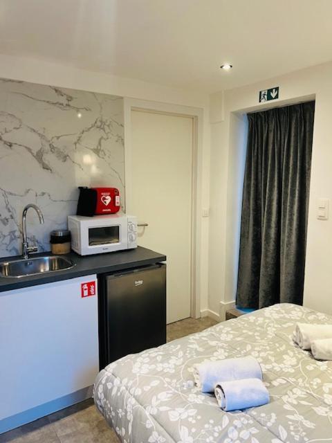 Cosy Hotel Mechelen Bagian luar foto